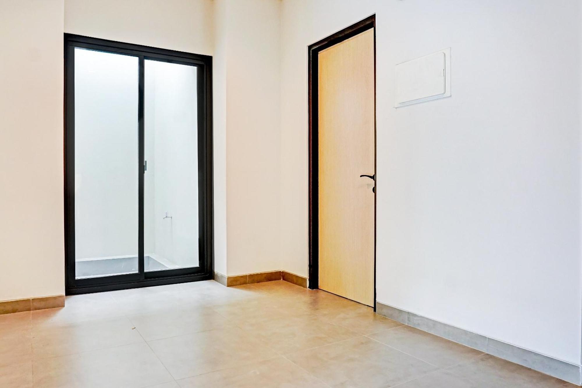 Super Oyo Capital O 90635 Tango Juliet Residence Jakarta Extérieur photo
