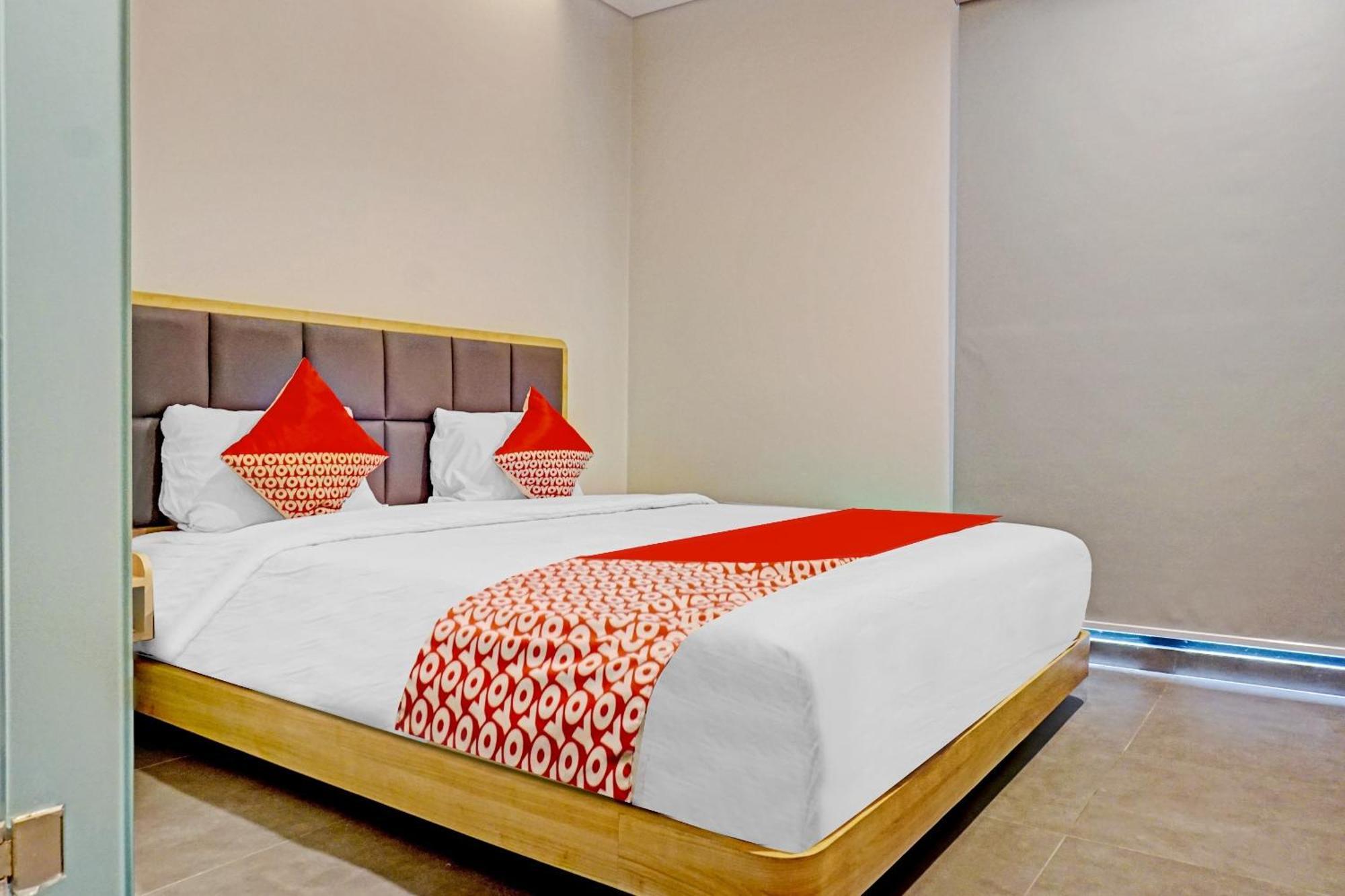 Super Oyo Capital O 90635 Tango Juliet Residence Jakarta Extérieur photo