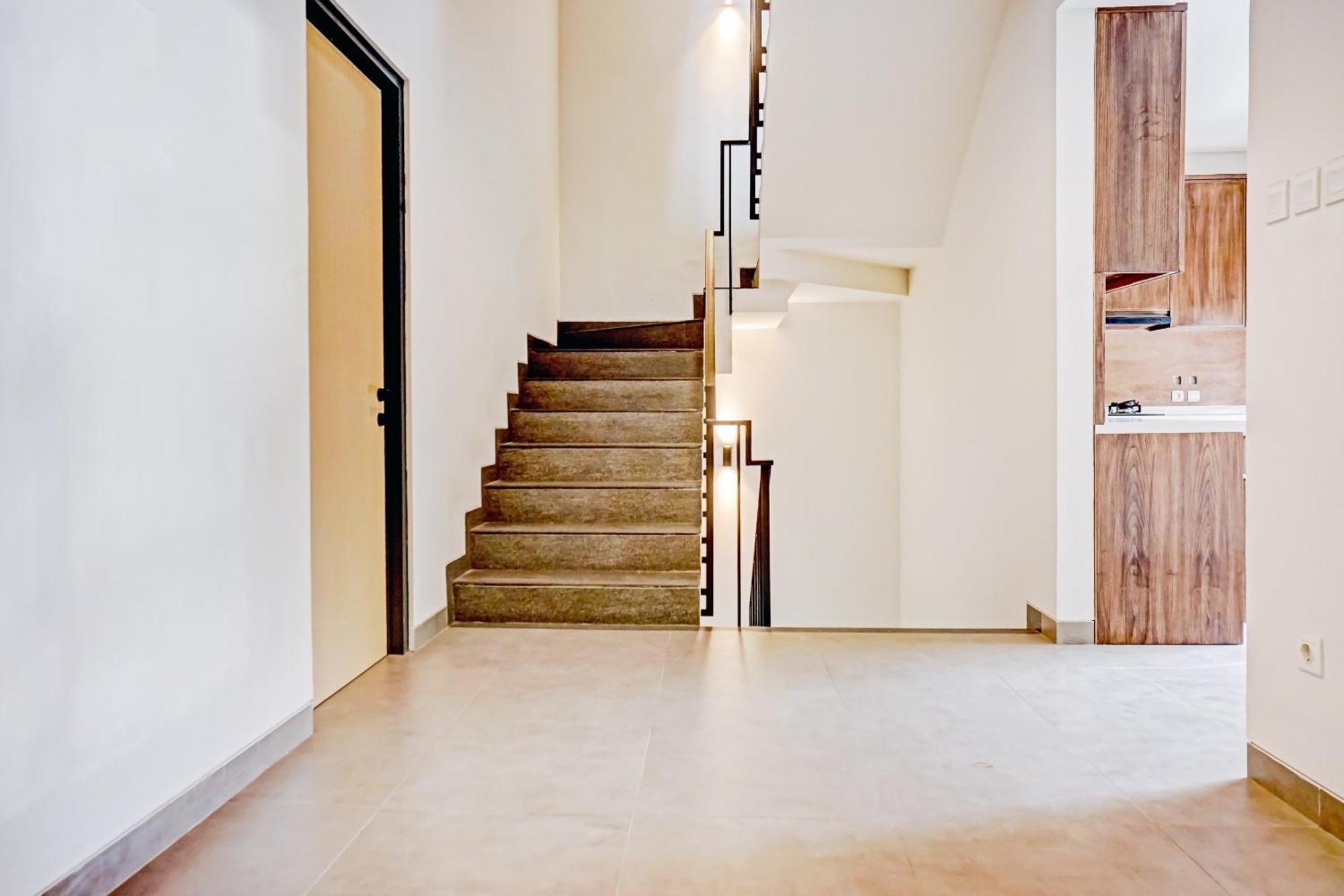 Super Oyo Capital O 90635 Tango Juliet Residence Jakarta Extérieur photo